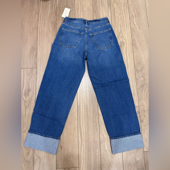 Universal Thread Mid-rise 90s baggy Jeans- size 2 - Picture 2 of 5